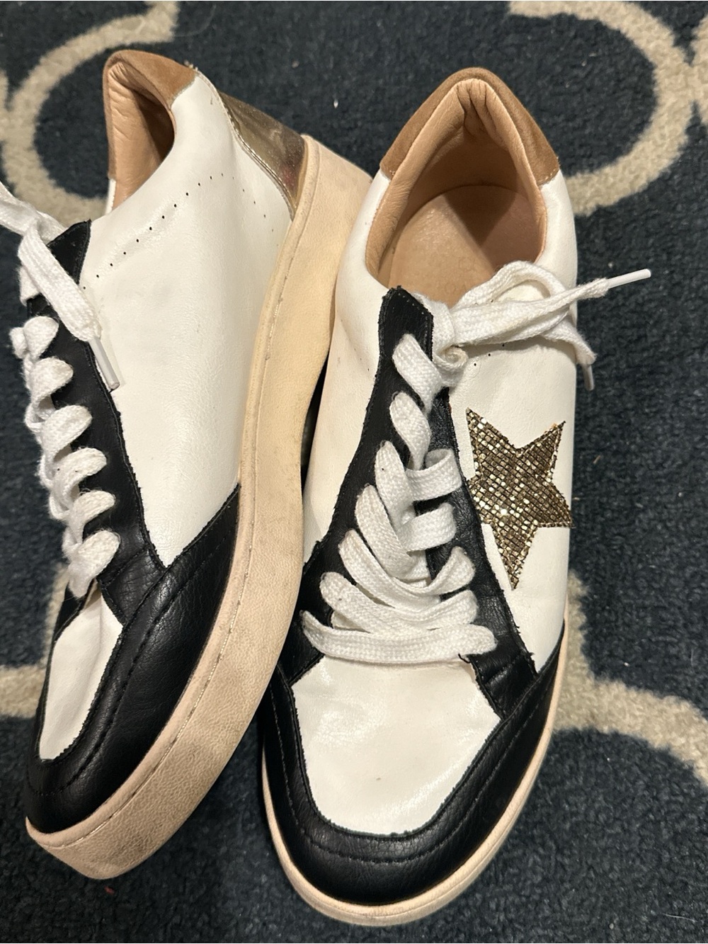 Oasis White & Black Star Accent Sneakers with Gold Star